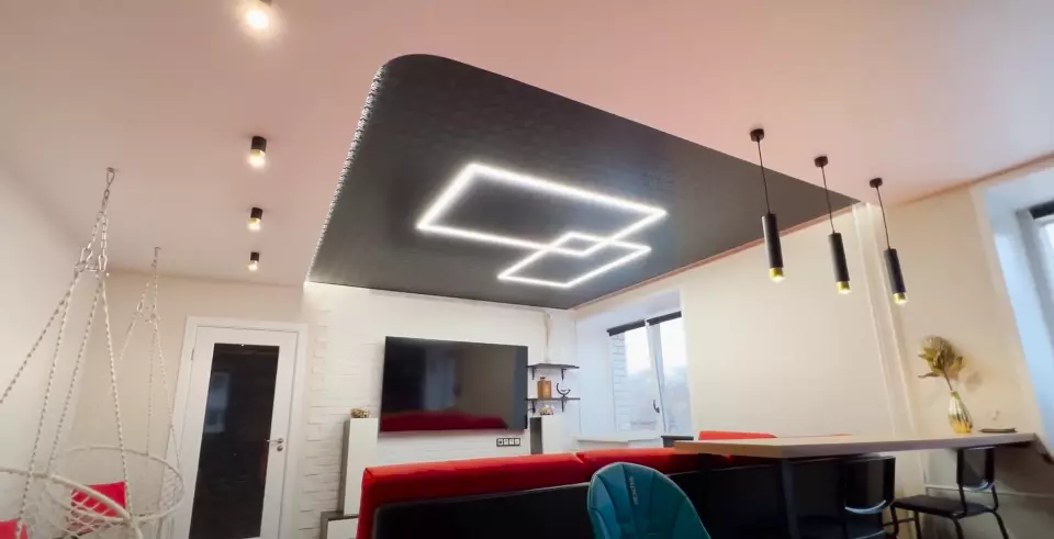 Луганск, Ленина, 114а, фото 1